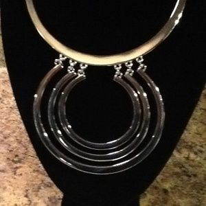 Chico's Jewelry - CHICOS HUGE CHOCKER STYLE NECKLACE 3 RING CIRCLES Chico's Jewelry - CHICOS HUGE CHOCKER STYLE NECKLACE 3 RING CIRCLES